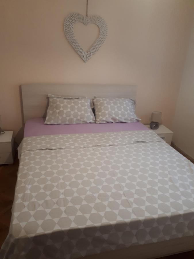Apartments Mamich Kaštela Εξωτερικό φωτογραφία