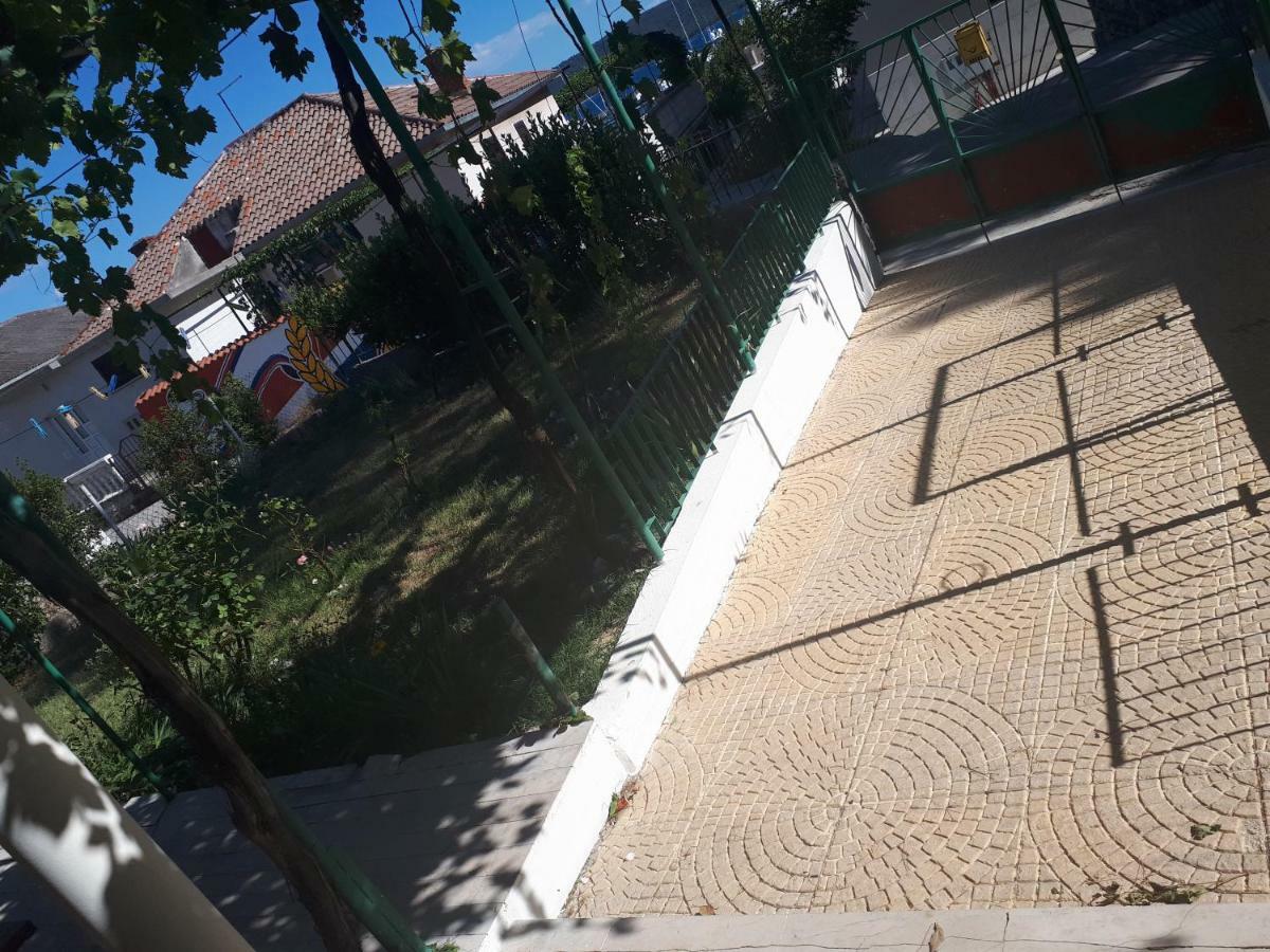 Apartments Mamich Kaštela Εξωτερικό φωτογραφία