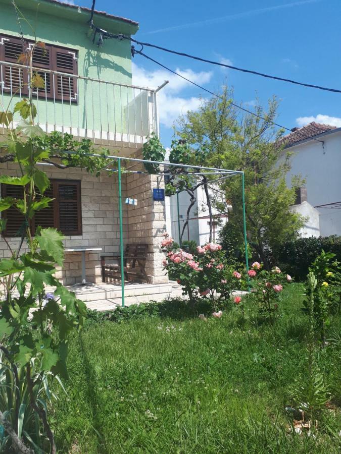 Apartments Mamich Kaštela Εξωτερικό φωτογραφία